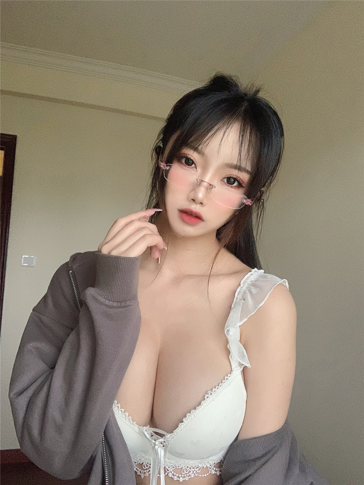 鬼畜瑶在不在w 白内衣[34P2V-260MB]